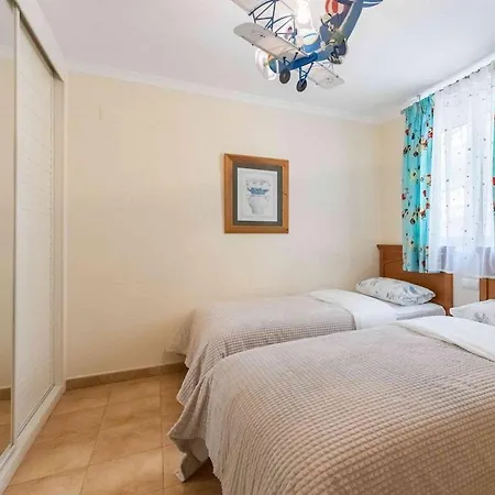 4 Bedroom With Jacuzzi, Heated Swimmingpool, Front Ocean And View ! *